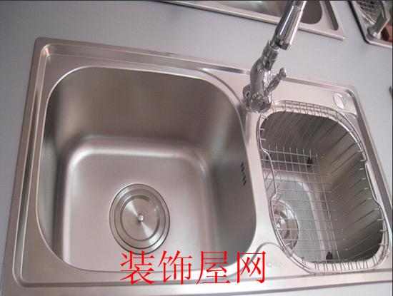 厨房加热水龙头选购 厨房加热水龙头选购